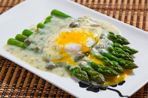 poached-egg-and-asparagus
